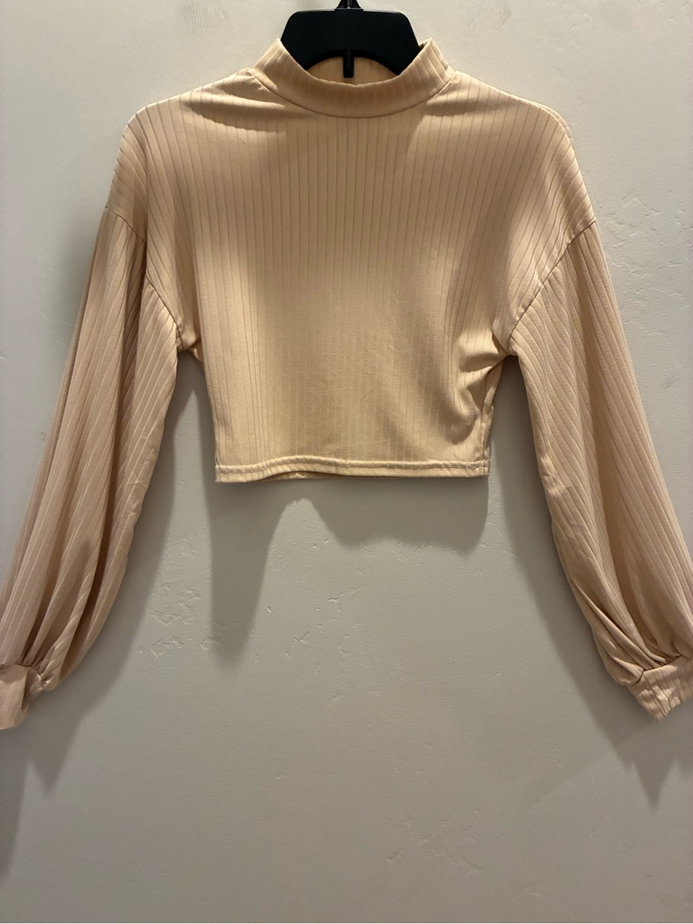 Jon & Anna Ribbed Mock Neck Cropped Top - Cream